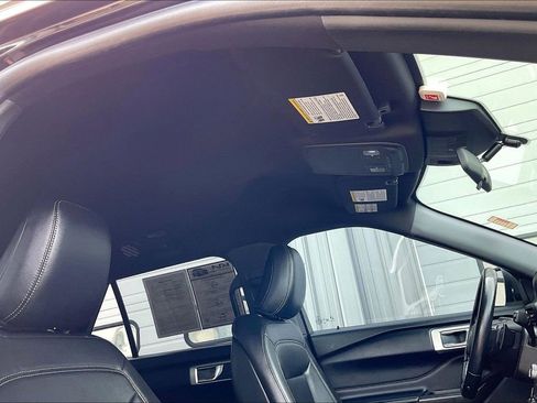 Used 2020 Ford Explorer XLT w/ Equipment Group 202A image 22