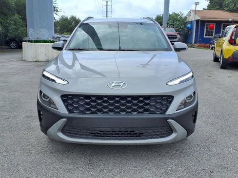 Used 2023 Hyundai Kona SEL AWD/4WD image 2