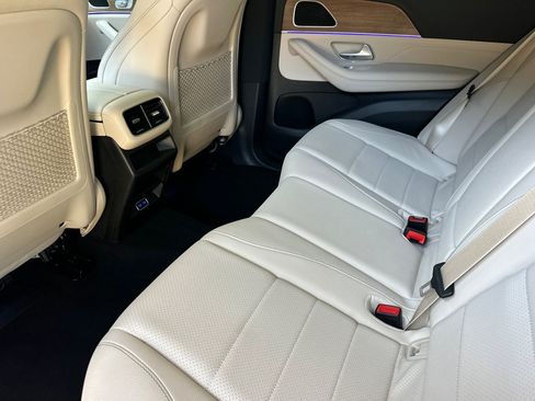 Used 2025 Mercedes-Benz GLE 450 4MATIC image 30