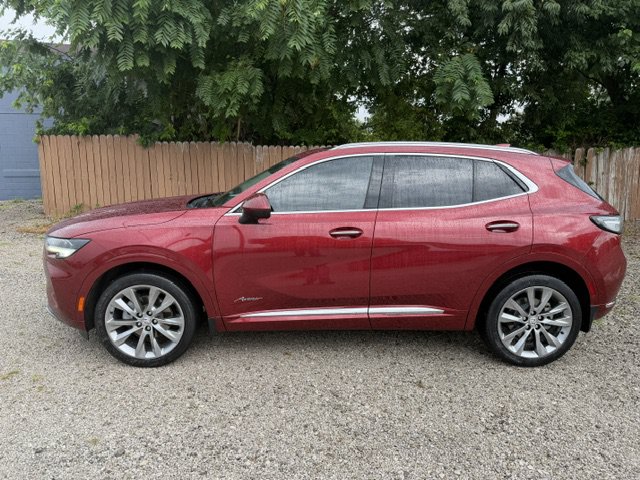 Used 2022 Buick Envision Avenir w/ Safety Package FWD image 2