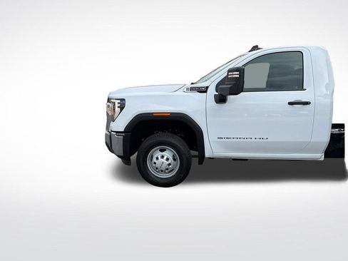 New 2026 GMC Sierra 3500 Pro w/ Convenience Package AWD/4WD image 20