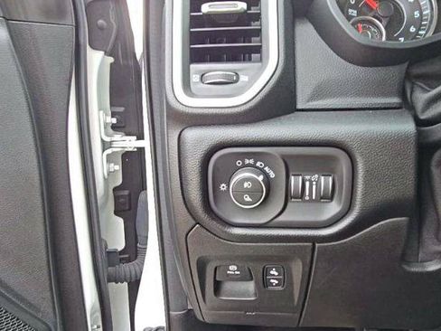 Used 2019 RAM 1500 Big Horn AWD/4WD image 21
