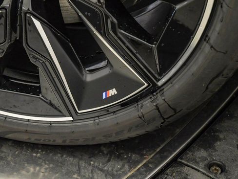 New 2026 BMW 750e xDrive image 12