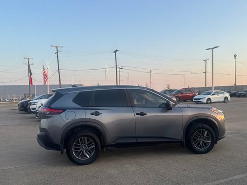 Used 2023 Nissan Rogue S FWD image 24