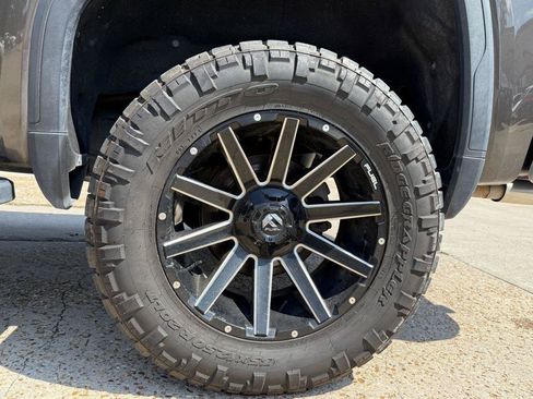Used 2020 GMC Sierra 1500 SLE w/ SLE Value Package AWD/4WD image 9