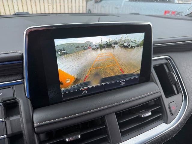 Used 2023 GMC Yukon XL SLT RWD image 5