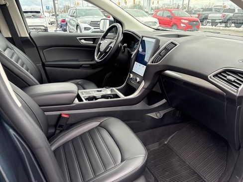 Used 2024 Ford Edge SEL w/ Convenience Package image 12