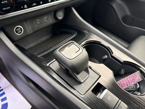 Used 2023 Nissan Rogue SV w/ SV Premium Package image 25