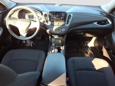 Used 2022 Chevrolet Malibu LS image 9
