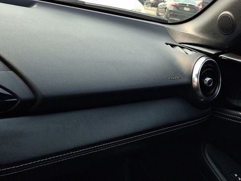 Used 2025 MAZDA MX-5 Miata RF Grand Touring RWD image 30