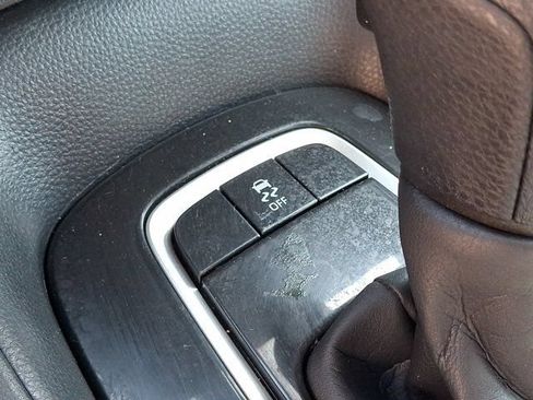 Used 2020 Toyota Corolla LE FWD image 28