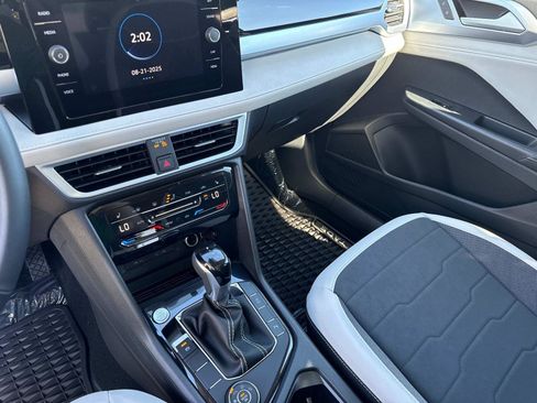 Used 2025 Volkswagen Taos SEL image 26