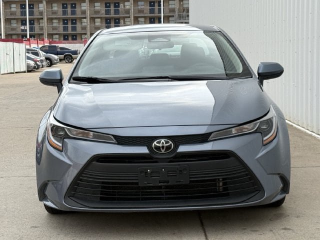 Used 2025 Toyota Corolla LE FWD image 8