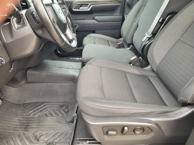 Certified 2025 Chevrolet Silverado 1500 LT AWD/4WD image 19