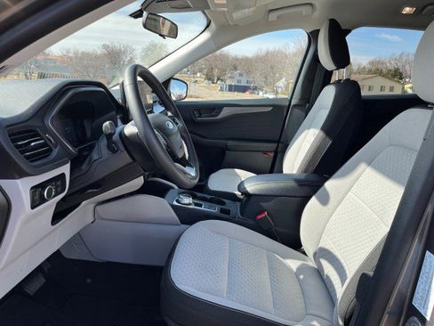 Used 2023 Ford Escape Active w/ Tech Pack #1 image 9