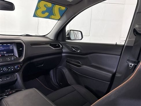 Used 2023 GMC Acadia AT4 image 11