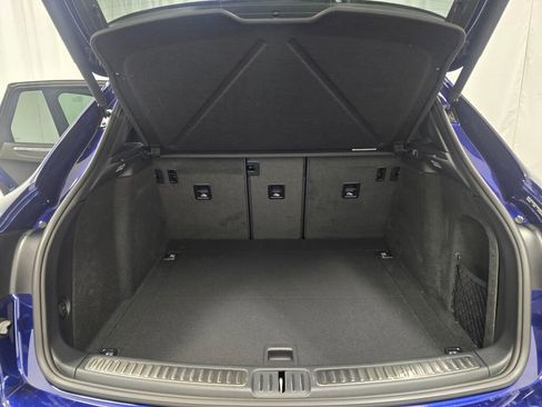 New 2026 Porsche Macan S image 12