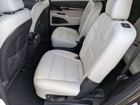 Used 2021 Kia Telluride S AWD/4WD image 25