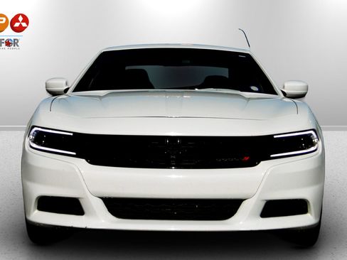 Used 2022 Dodge Charger SXT image 3