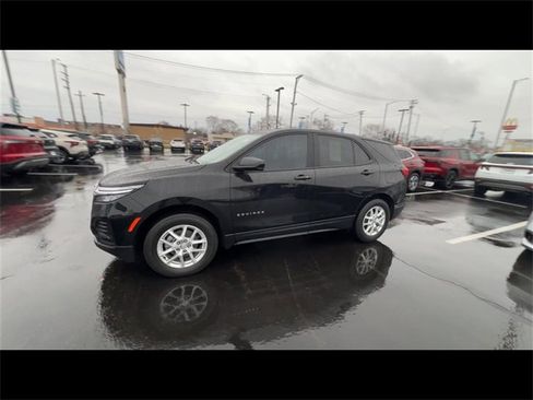 Certified 2023 Chevrolet Equinox LS w/ LS Convenience Package image 5