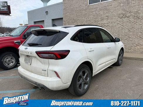 Used 2023 Ford Escape ST-Line Select image 4