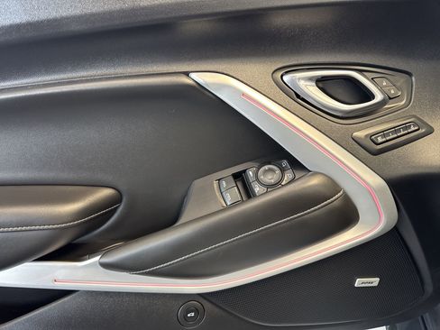 Certified 2020 Chevrolet Camaro SS image 9