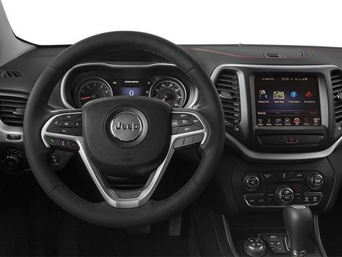 Used 2014 Jeep Cherokee Trailhawk w/ Cold Weather Group AWD/4WD image 9