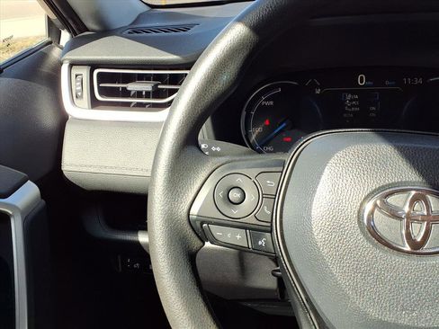 Used 2024 Toyota RAV4 XLE image 15