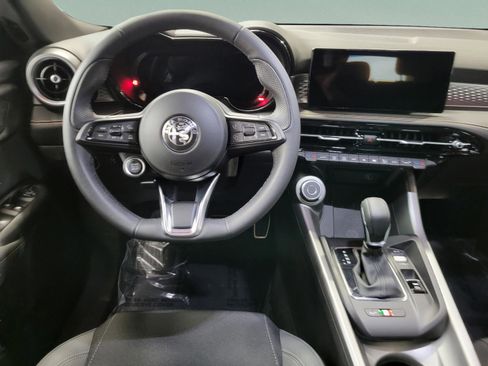 New 2025 Alfa Romeo Tonale w/ Premium Package image 71