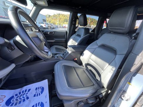 Used 2023 Ford Bronco Black Diamond image 11