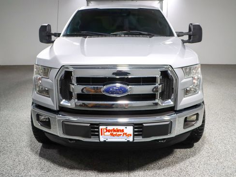 Used 2015 Ford F150 XLT image 4