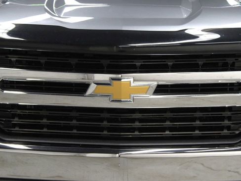 Used 2020 Chevrolet Silverado 1500 LT w/ All-Star Edition image 37
