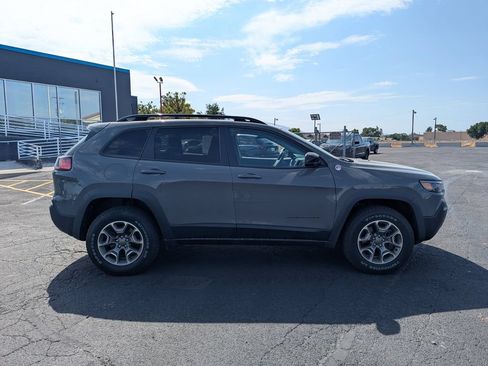 Used 2022 Jeep Cherokee Trailhawk w/ Premium Leather Package AWD/4WD image 2