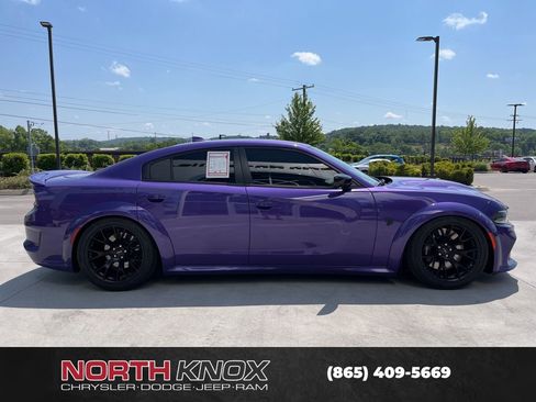 Used 2023 Dodge Charger SRT Hellcat w/ Harman/Kardon Audio Group RWD image 25