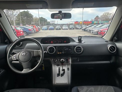 Used 2013 Scion xB Base 4dr Wagon 4A image 20