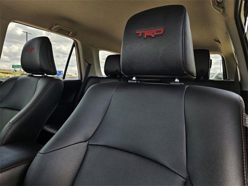 Used 2021 Toyota 4Runner Venture image 20