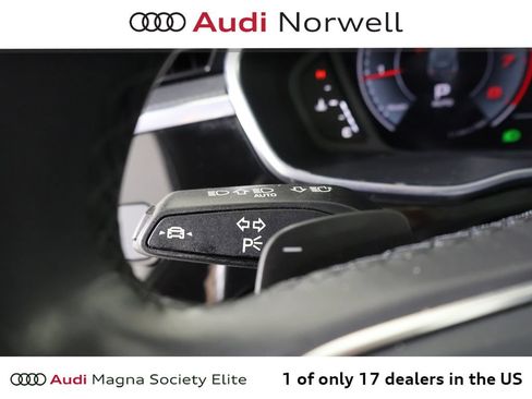 Certified 2022 Audi Q3 2.0T Premium Plus w/ Premium Plus Package AWD/4WD image 28