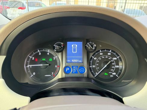 Used 2018 Lexus GX 460 image 27