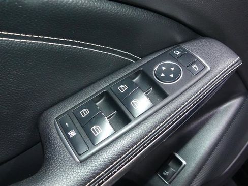 Used 2019 Mercedes-Benz GLA 250 4MATIC image 20