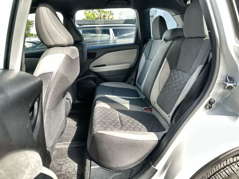 Used 2025 Subaru Forester AWD/4WD image 4
