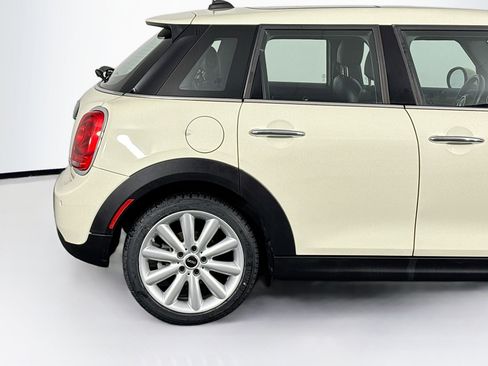 Used 2019 MINI Cooper 4-Door Hardtop image 40