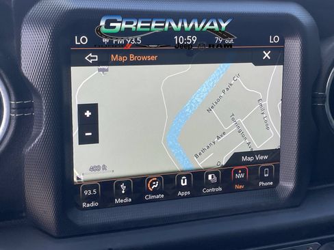 Used 2018 Jeep Wrangler Unlimited Sahara AWD/4WD image 22