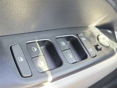 New 2026 Hyundai Venue SEL image 16