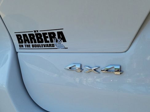 New 2023 Jeep Grand Cherokee L Laredo image 6