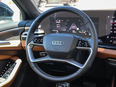 Used 2025 Audi A5 2.0T Premium Plus w/ Premium Plus AWD/4WD image 17