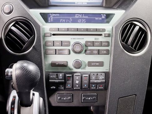 Used 2010 Honda Pilot Touring image 20