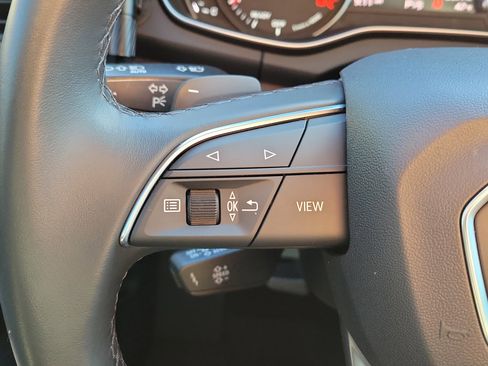 Used 2022 Audi Q5 2.0T Premium w/ Convenience Package image 31