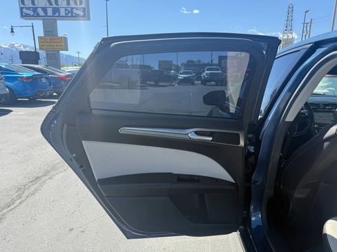 Used 2019 Ford Fusion SE w/ Equipment Group 151A FWD image 19