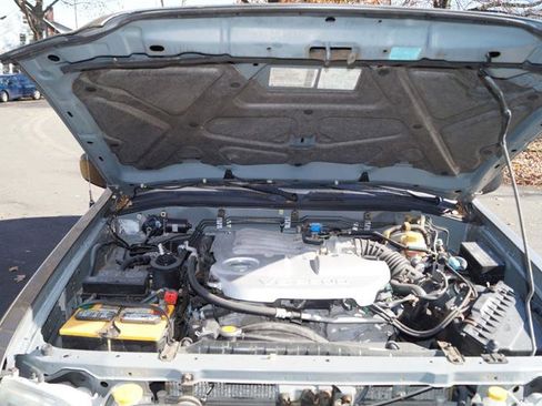 Used 2003 Nissan Pathfinder SE image 14