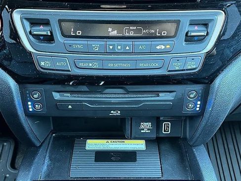 Used 2019 Honda Pilot Elite image 35